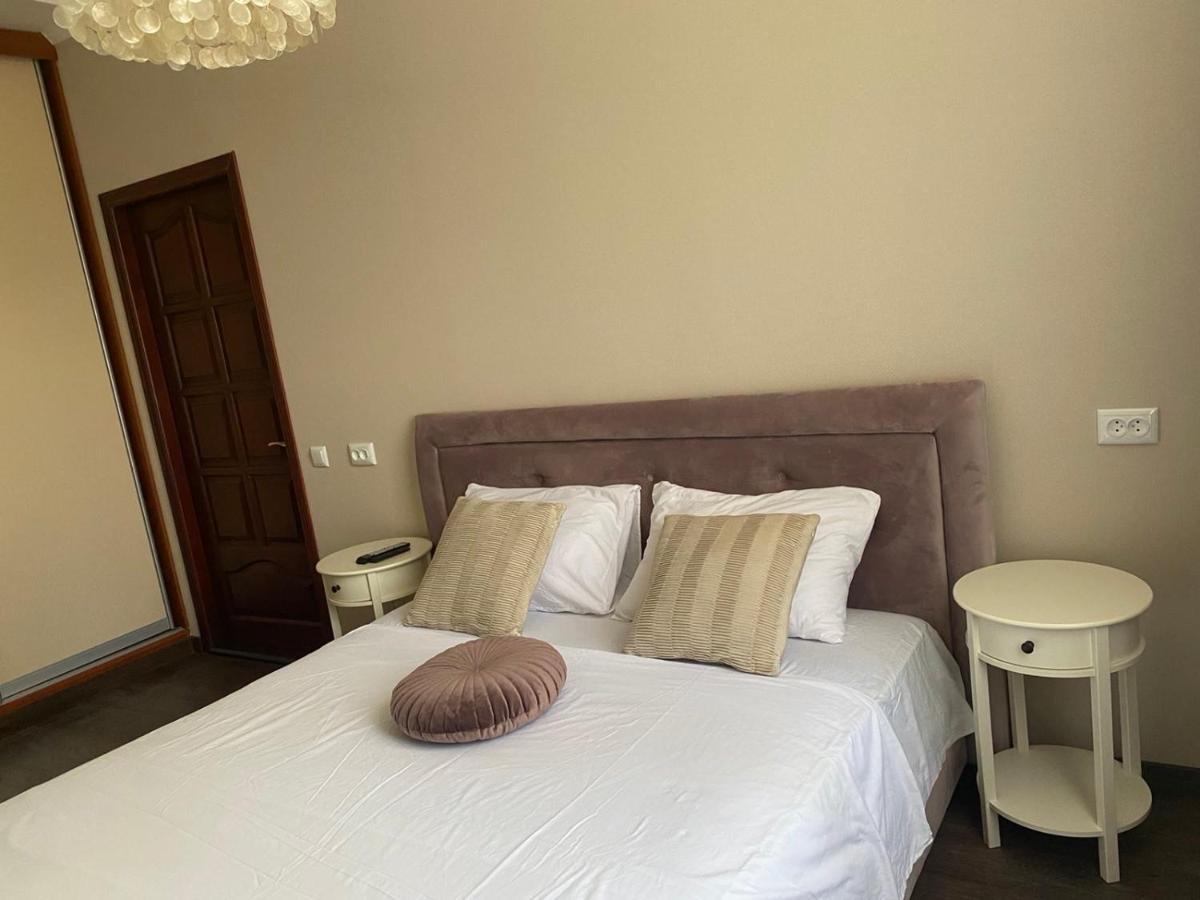 2-комнатная на соборной Apartment *